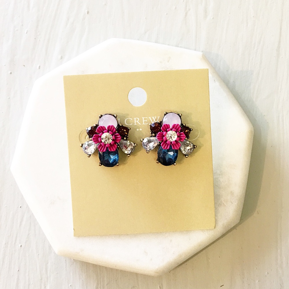 J.CREW pretty flower stud earrings 🌸💕😍
